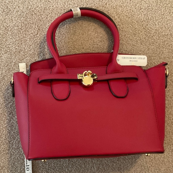 beautiful red handbag with gold locket, casa zeta-jones, new condition - Picture 3 of 7